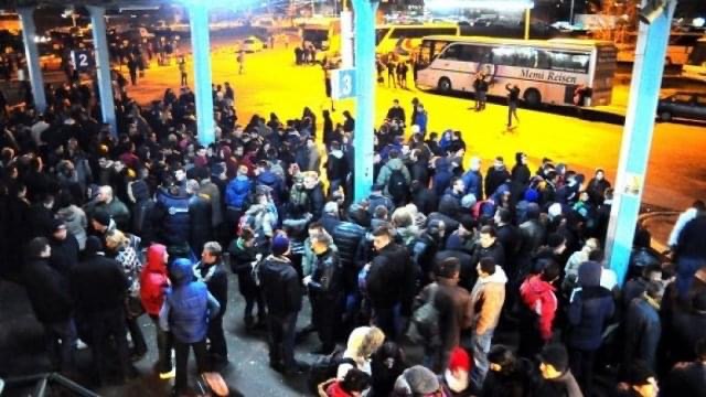 Paralajmërojnë ekonomistët: Ky është numri i kosovarëve që pritet ta lëshojnë vendin deri në dhjetor