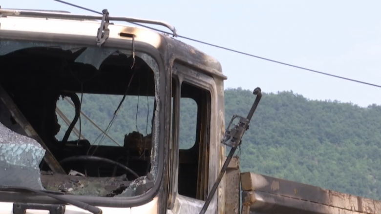 Djegia e dy kamionëve në Zubin Potok, zbulohen detaje të reja