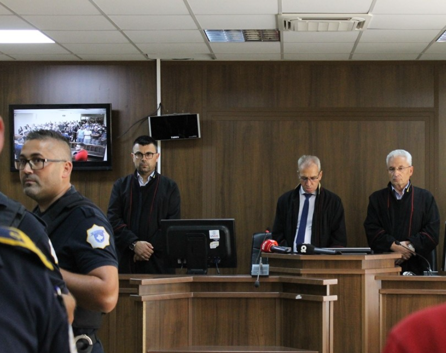 Dënohet me 20 vite burg i akuzuari për vrasjen me thikë në Gjilan