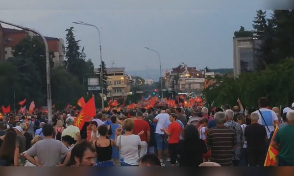 Paralajmërohen “skenarë ferri” këtë mbrëmje në Maqedoninë e Veriut