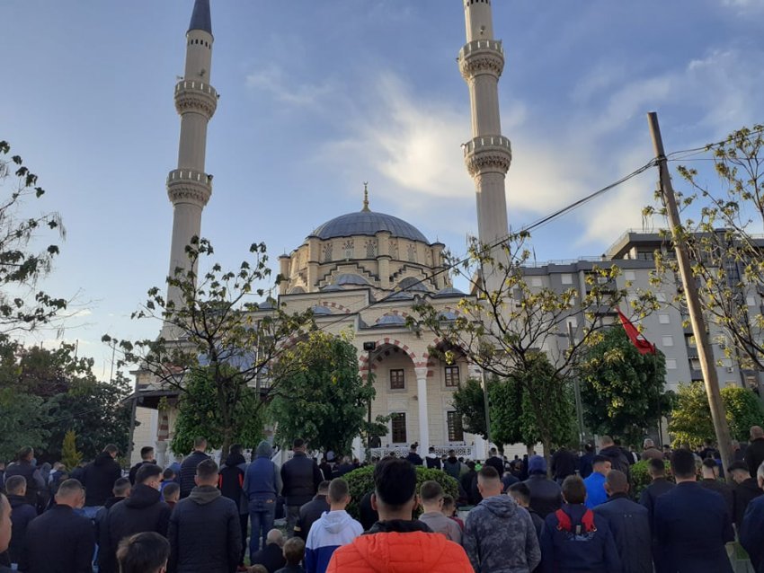 Lajm i hidhur: Vdes hafëzi më i vjetër i Mitrovicës