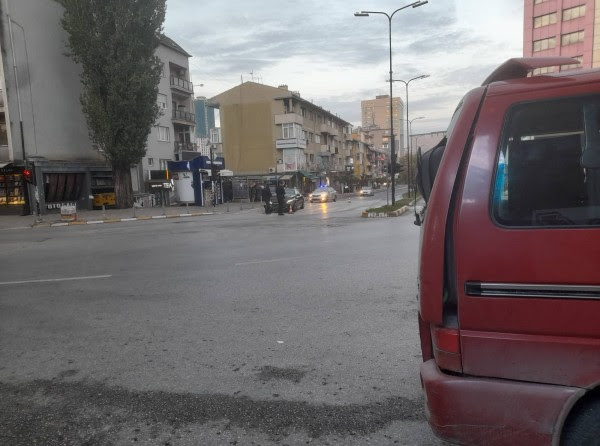Gjashtë të lënduar si pasojë e dy aksidenteve që ndodhën sot në Prishtinë