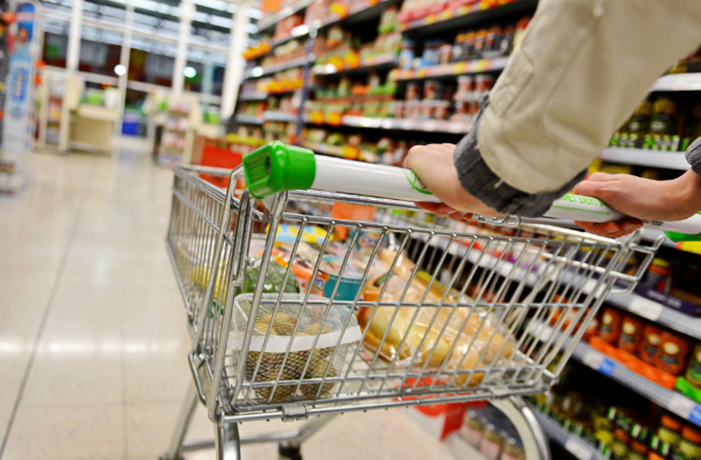 Ligji për “kontrollin” e tregut, ministria thotë se s’mund të bleni produkte sa të doni