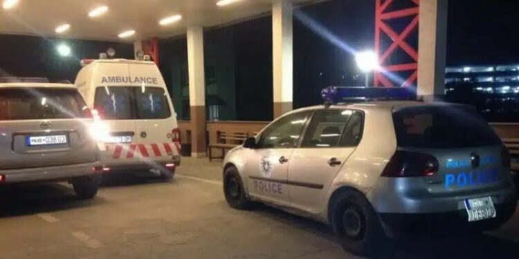 Rrahje në një restorant në Prishtinë: 31-vjeçari godet me gotë qelqi një person, dërgohet në gjendje të rëndë në QKUK