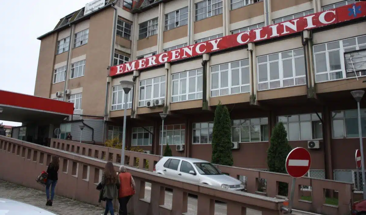 Aksidenti në Arllat: Drejtori i Emergjencës flet për gjendjen shëndetësore të 5 të lënduarve