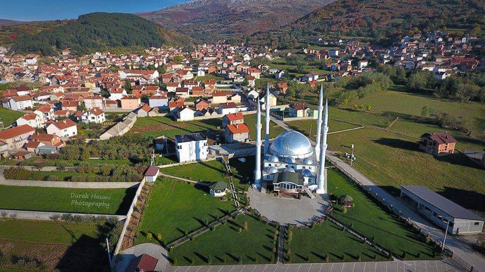 Ky është fshati i Kosovës ku nuk u festua Viti i Ri, asnjë dyqan aty nuk shet raki