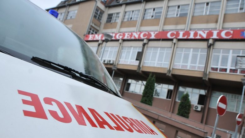 E trishtë: Ndërron jetë pas disa ditësh trajtimi në QKUK gruaja që i vuri flakën vetes në Gjakovë