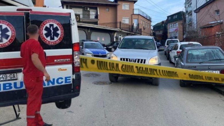 E dhimbshme: Ky është personi që u gjet pa shenja jete në veturën e tij në Gjakovë