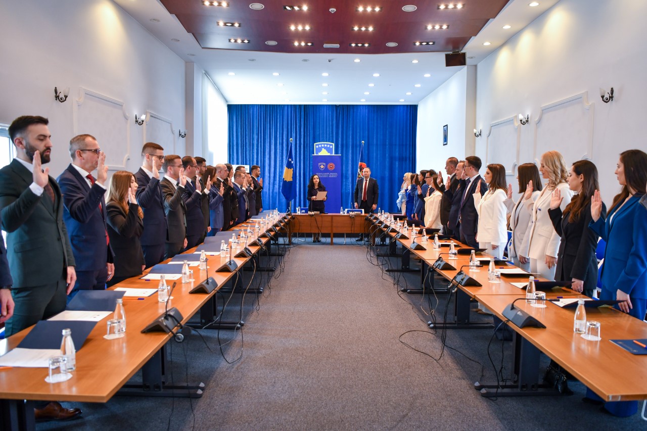 29 gjyqtarë të rinj në Republikën e Kosovës, betohen për respektim të Kushtetutës, ligjeve në fuqi e kodit etik