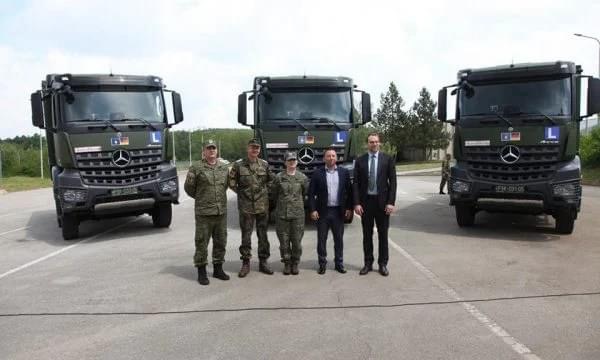 Gjermania i jep donacion FSK-së tre kamion në vlerë 405 mijë euro