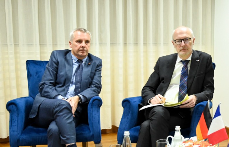 Ambasadorët e Gjermanisë dhe Francës: S`është mirë që Kosova të ecë vetëm