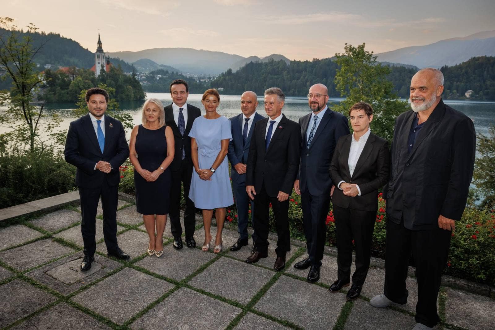 Vizita në Bled, Kurti: E përmbyllëm me më shumë shpresë për të ardhmen e ndritur të Kosovës