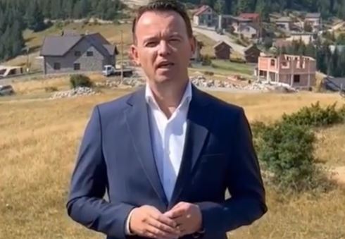 Peci: Kam marrë vendim për lirimin e të gjitha objekteve në villat në Stankaj të Pejës