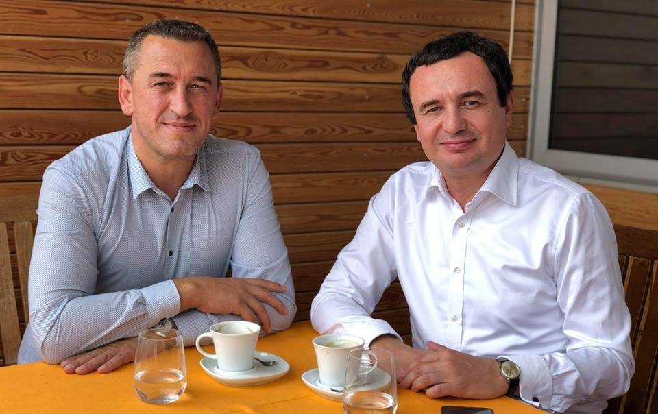 “Ai mbron interesat e Kosovës” – Rashiq thur lavde për Kurtin