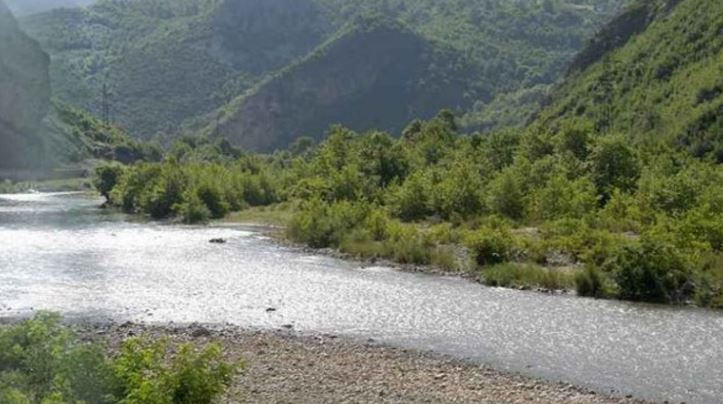 Ngjarje e rëndë në Librazhd, mbytet 11-vjeçari në lumë