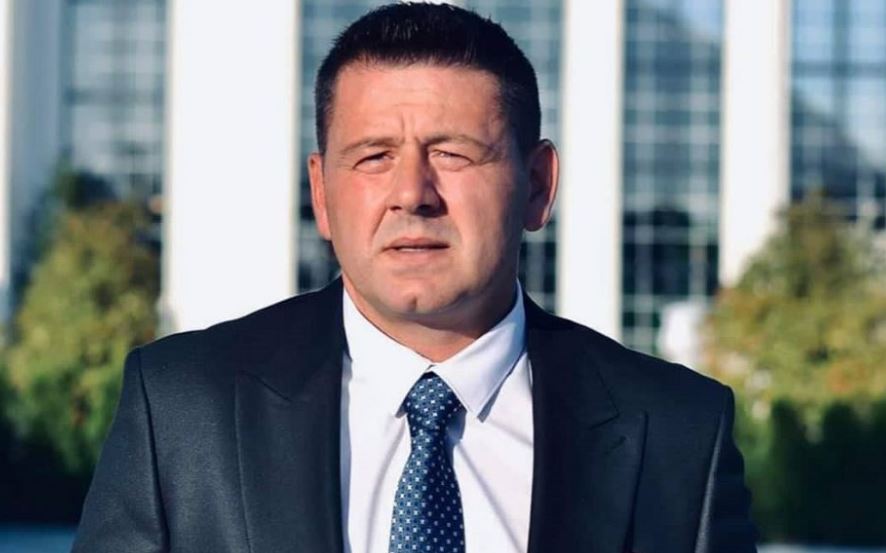 “Zdravo”, “Bashkimi Kombëtar” – Bekë Berisha numëron skandalet e Qeverisë Kurti