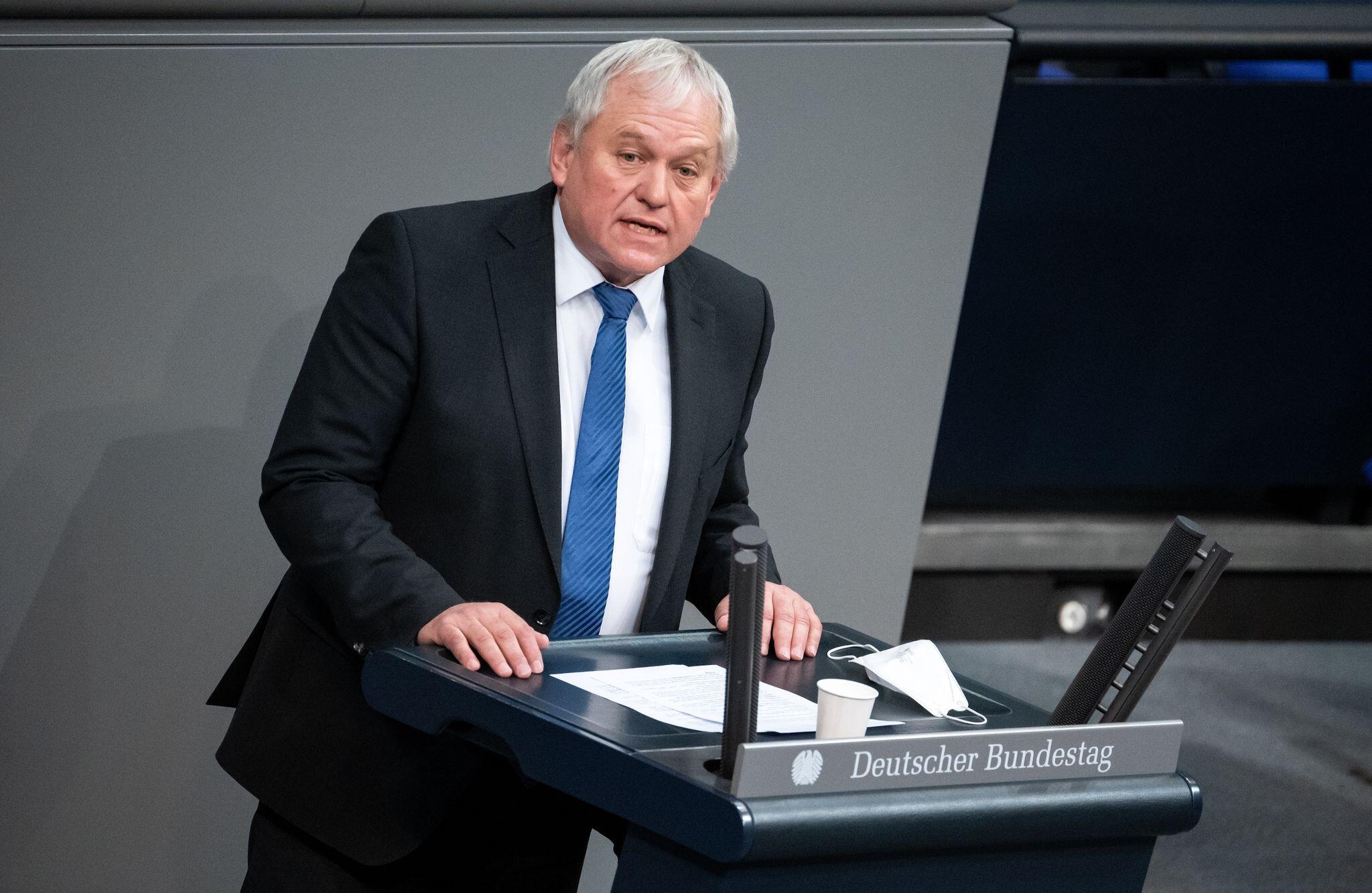 Deputeti gjerman i bën thirrje BE-së për vënie sanksionesh ndaj Radoiçiqit