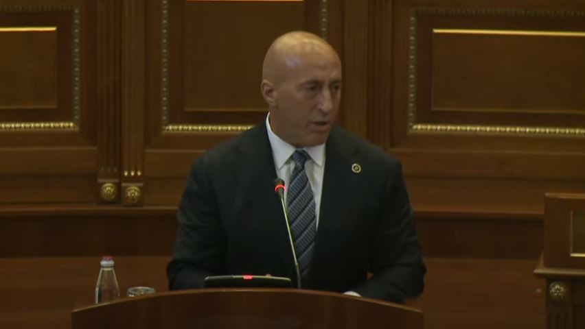 Haradinaj u bënë thirrje deputetëve: Ta ndihmojmë Kosovën duke shkarkuar Qeverinë Kurti
