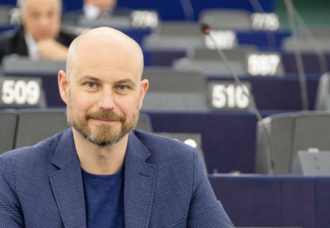 Raportuesi për Serbinë në PE, sllovaku Bilcik: Kosova ta zhbllokojë procesin, ta themelojë Asociacionin