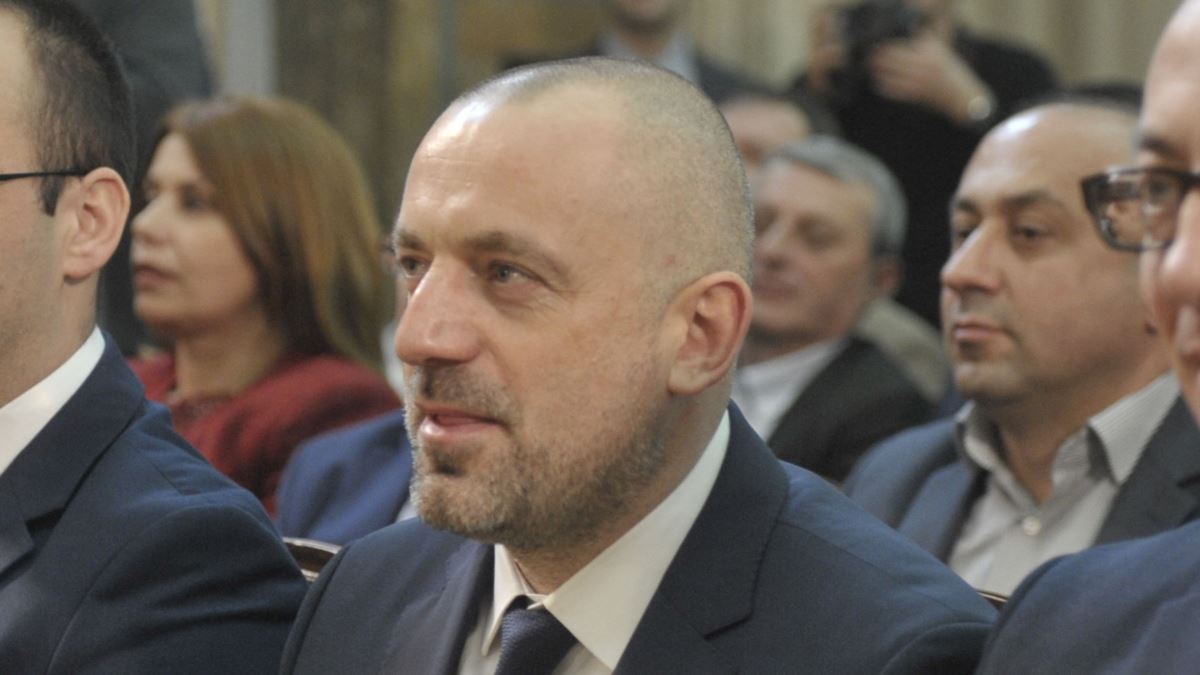 Milan Radoiçiq jep dorëheqje nga Lista Serbe