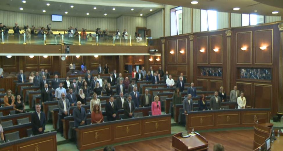 Kuvendi nis sesionin vjeshtor me një minutë heshtje për viktimat në Libi dhe Maroko