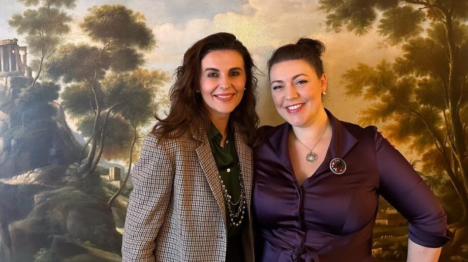 Çitaku takohet me deputeten britanike: Kosova e bekuar që mund të llogarisë në miq si Alicia