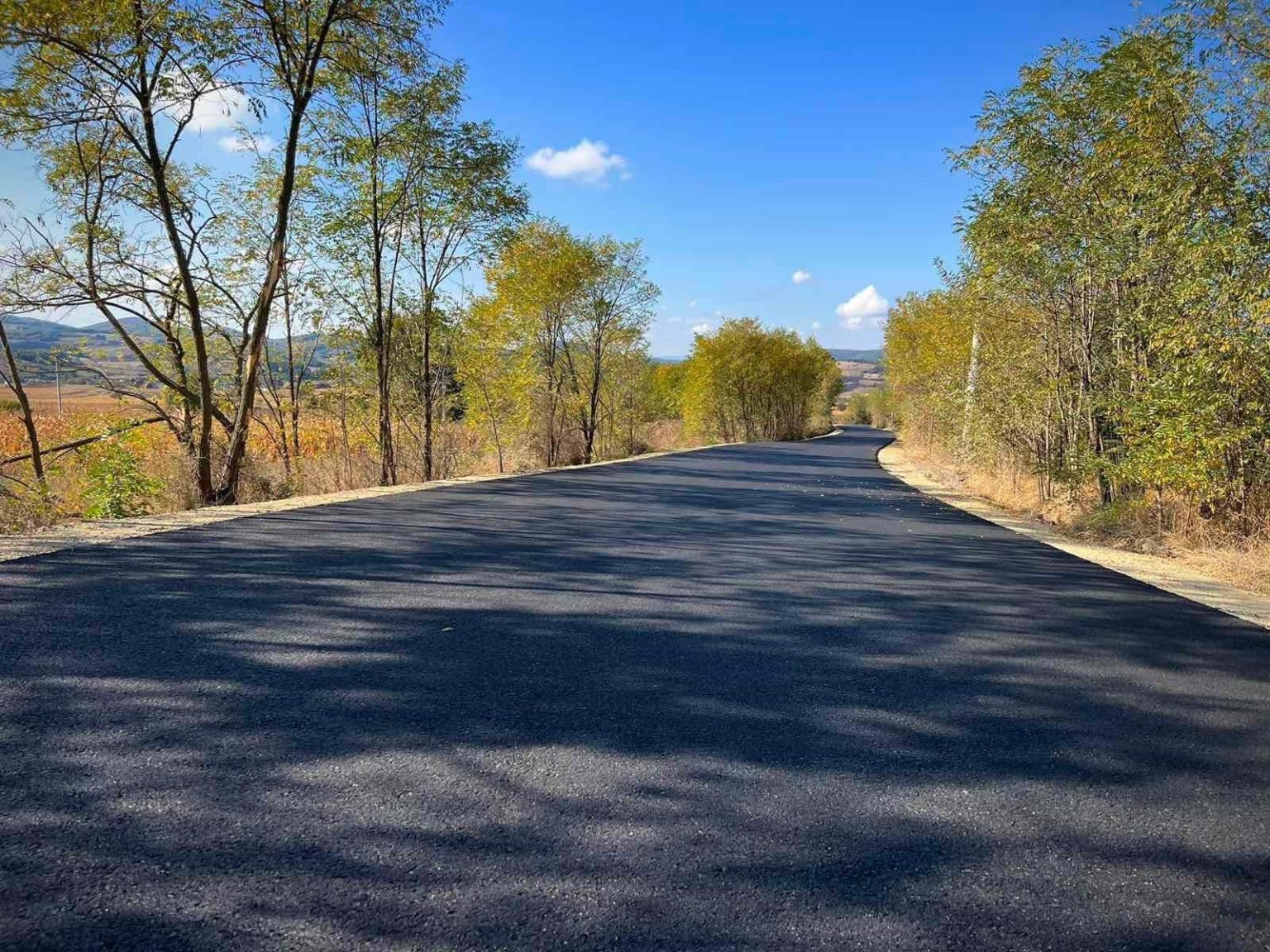 Vazhdon asfaltimi i rrugës që lidhë tri fshatra të Podujevës