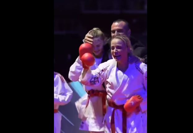 Momenti kur çikat e Kosovës e fituan medaljen e bronztë në Botërorin e karatesë
