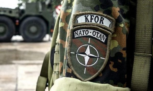 Pas sulmit terrorist në Banjskë, KFOR po pajiset me armatim më të rëndë luftarak