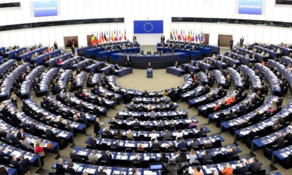 Parlamenti Evropian do të kërkojë masa ndëshkuese ndaj Serbisë për sulmin terrorist në Banjskë