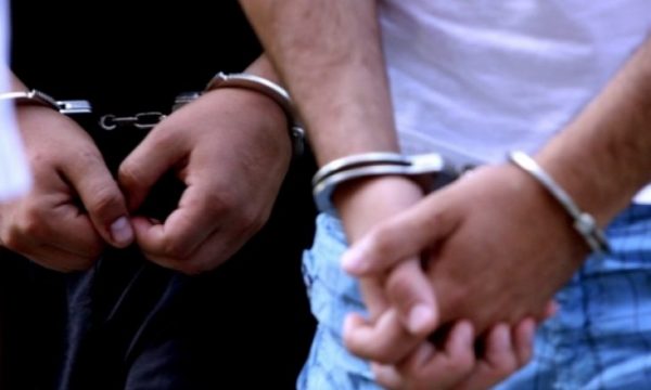 Arrestohen dy të dyshuar për rëmbimin e të riut në Prishtinë, në kërkim personi i tretë