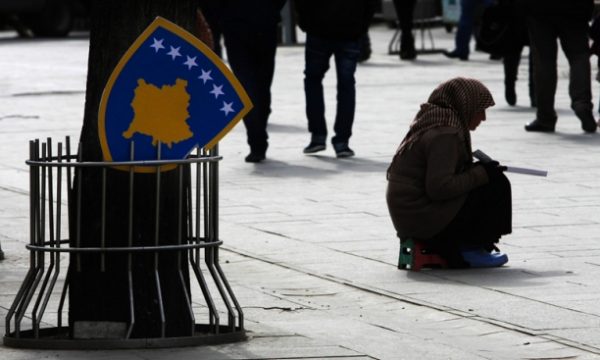 Varfëria në Kosovë rritet për 16%, kaq familje jetojnë me 1.85 euro në ditë