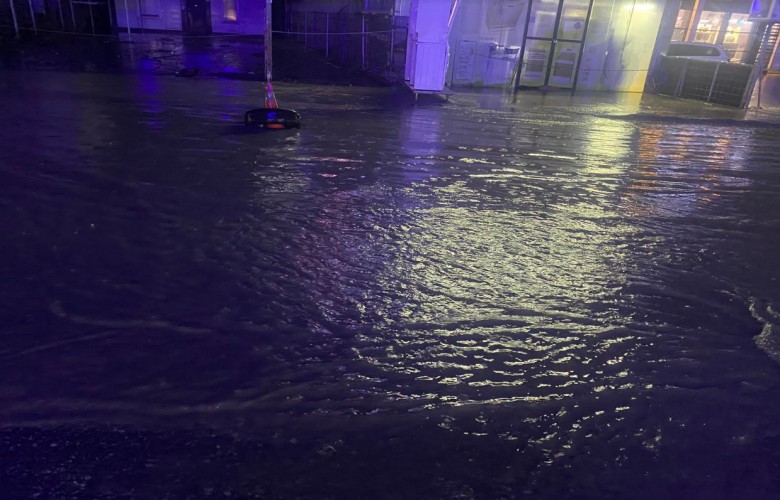 Policia: Njëri segment i magjistrales Prishtinë – Ferizaj, i pakalueshëm – shkak, shiu