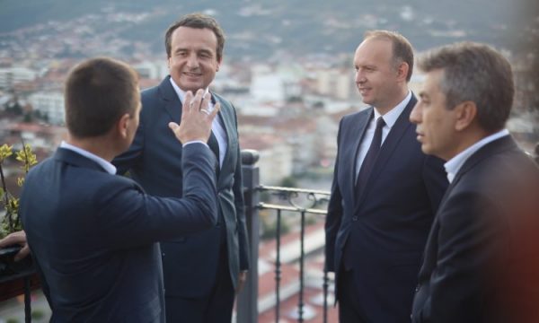 Kurti në garë për pushtet edhe në Maqedoninë e Veriut, LVV hyn në koalicion me opozitën shqiptare