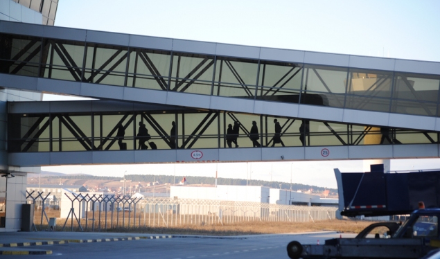 221 mijë udhëtarë kaluan përmes aeroportit “Adem Jashari” nga 1 deri më 27 dhjetor