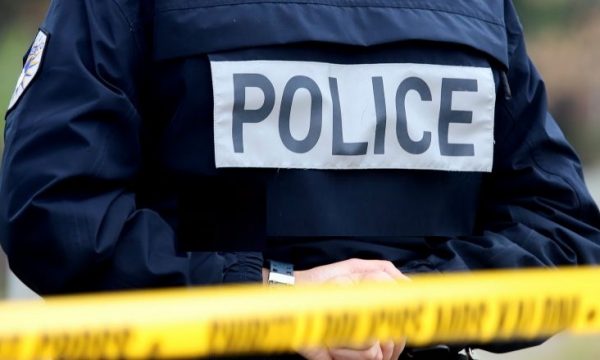 Vdes një grua në Prishtinë, policia hap hetime