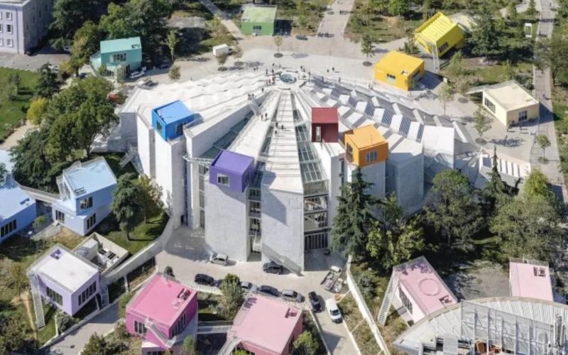 CNN: Piramida e Tiranës ndër projektet arkitekturore më të mira të vitit