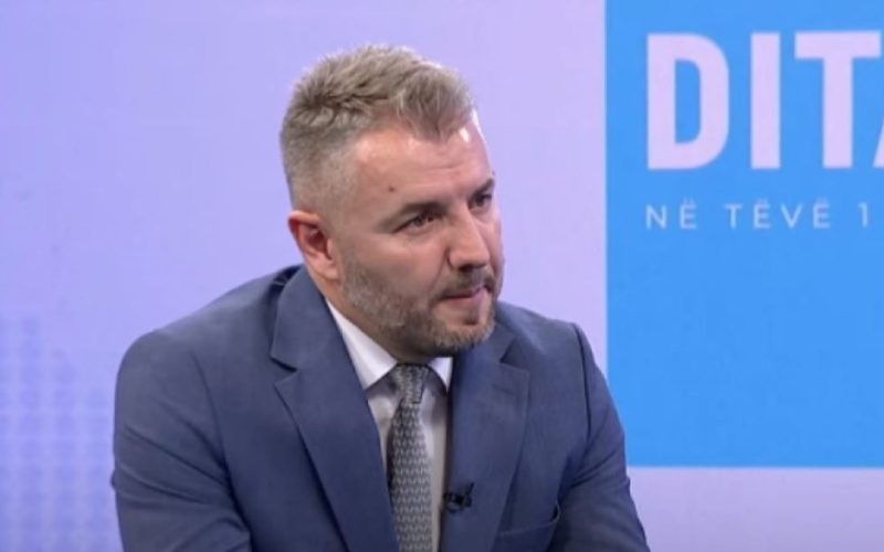 Deputeti i VV-së i thur lavde Kurtit: Me dinjitet e vendosmëri po i mbron interesat e Kosovës në dialog