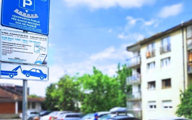 Hyn në fuqi rregullorja e re e “Prishtina Parking”, 1 mijë e 862 qytetarë pritet të rimbursohen