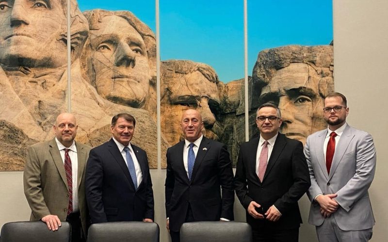 Haradinaj takon senatorin Rounds, i kërkon mbështetje për anëtarësimin e Kosovës në NATO