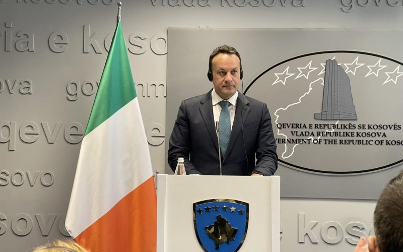 Varadkar: Irlanda beson se masat ndaj Kosovës duhet të hiqen
