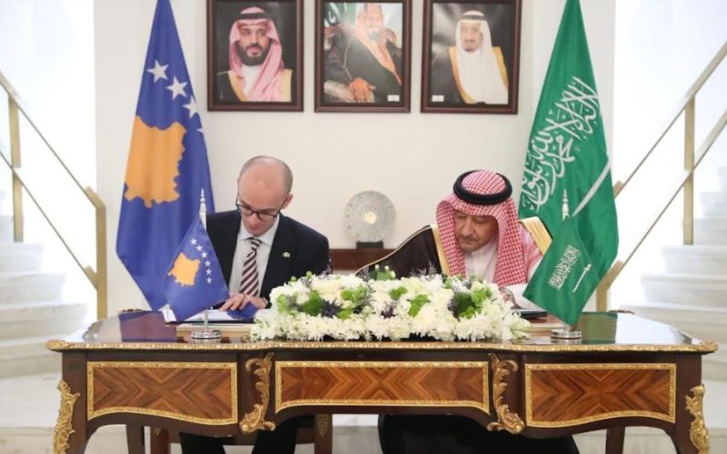 Diplomatët dhe zyrtarët kosovarë mund të udhëtojnë pa viza në Arabinë Saudite