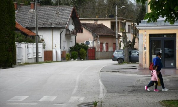 “Më lirë se një çamçakëz”, kjo komunë në Kroaci shet shtëpi për 30 cent