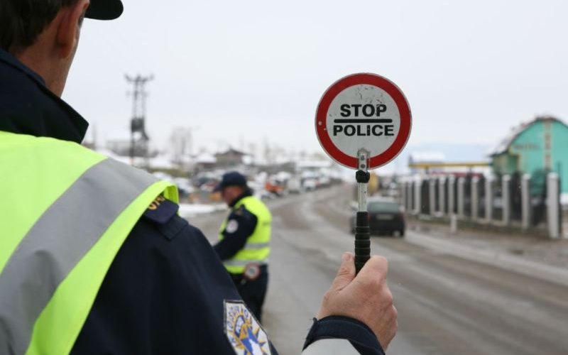 Mbi 1 mijë e 700 gjoba trafiku në 24 orët e fundit në Kosovë