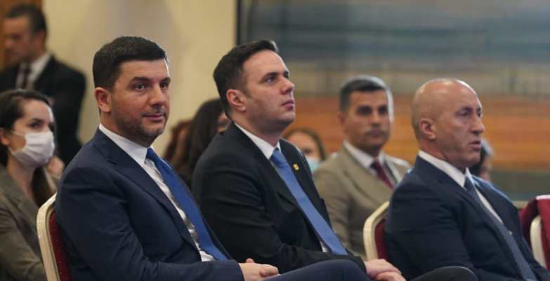 Haradinaj fton pa asnjë kusht PDK-në e LDK-në në koalicion: Nuk qes kushte as për lista e as për poste