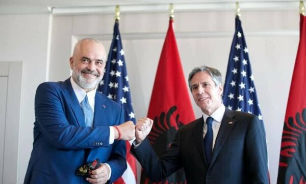 Rama letër Sekretarit Amerikan të Shtetit pas vizitës në Tiranë: Shqipëria synon të presë Samitin e NATO-s 2027