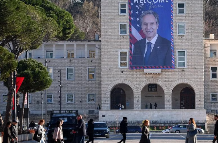 Washington Post: Blinken viziton Shqipërinë, aleatin kyç rajonal të SHBA-së