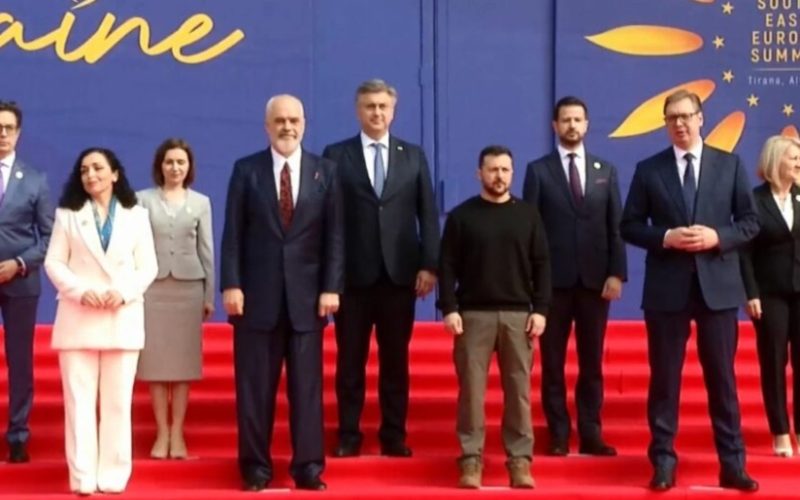 Mbyllet Samiti për Ukrainën në Tiranë, liderët e pranishëm realizojnë foto së bashku