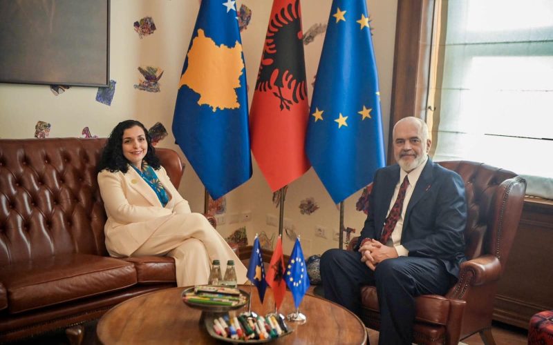 Osmani takon Ramën: Diskutime e koordinim në të mirë të Kosovës e të Shqipërisë