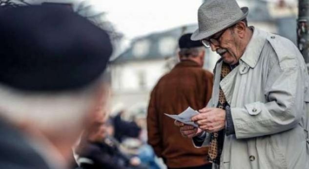 “100 euro nuk na mjaftojnë për asgjë”, pensionistët i drejtohen Avokatit të Popullit